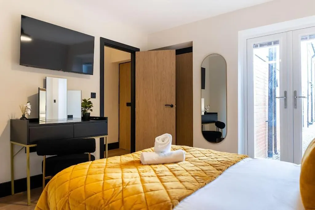 The Berriman Collection Stylish 2 Bedroom Apartment Cardiff