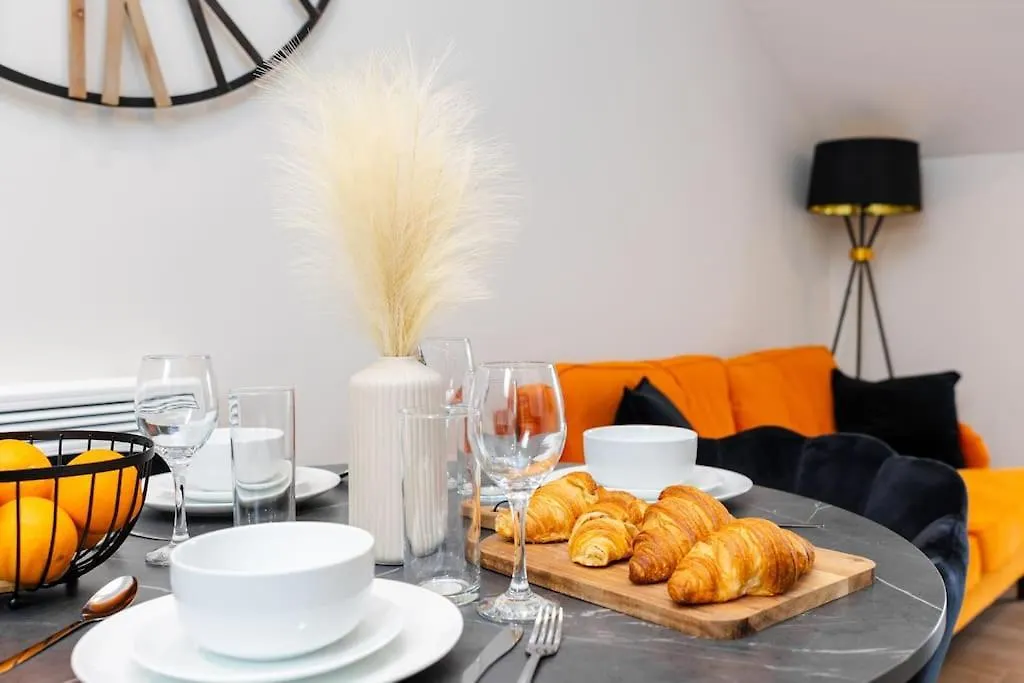 The Berriman Collection Stylish 2 Bedroom Apartment Cardiff
