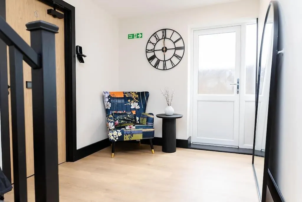 The Berriman Collection Stylish 2 Bedroom Apartment Cardiff