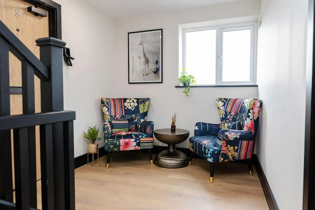 The Berriman Collection Stylish 2 Bedroom Apartment Cardiff